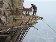Bóng đá anh, ngoại hạng anh, lịch thi đấu euro 2012, Nhọc nhằn kiếm tiền từ công việc nguy hiểm nhất